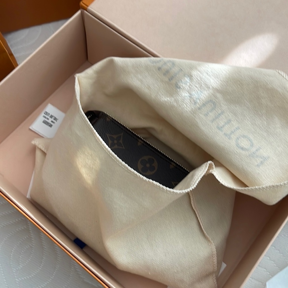Louis Vuitton, mini Pouch.ACC.mng.